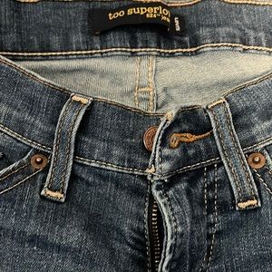 Y2K low rise Levi jeans